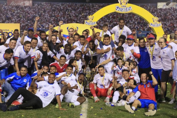 Estos son los campeonísimos del fútbol hondureño, un selecto grupo al que Marathón pretende ingresar