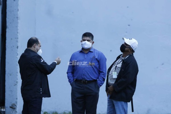 Belleza en el Morazán y Ramiro Rocca hizo su llegada a lo Neymar previo al derbi sampedrano