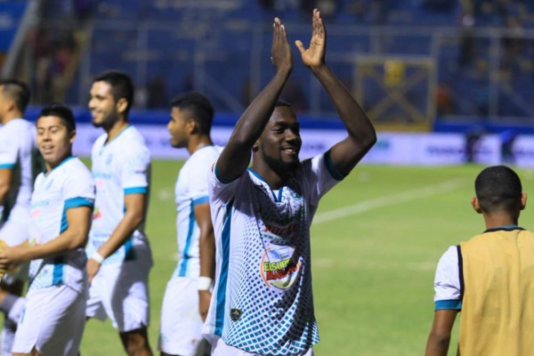 Fichajes: Comunicaciones ficha a hondureño; bombazo del Olimpia y Portigliatti suena en dos clubes