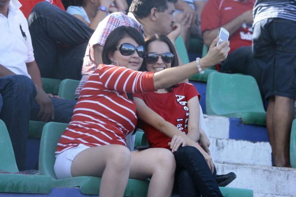 Los 10 tipos de aficionados que van a un estadio de fútbol