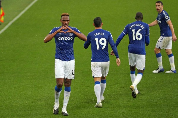FOTOS: Abrazo con Ancelotti, la dedicatoria y felicidad de James Rodríguez tras su doblete con Everton