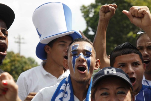 FOTOS: Así se vive la previa del encuentro entre Honduras-México