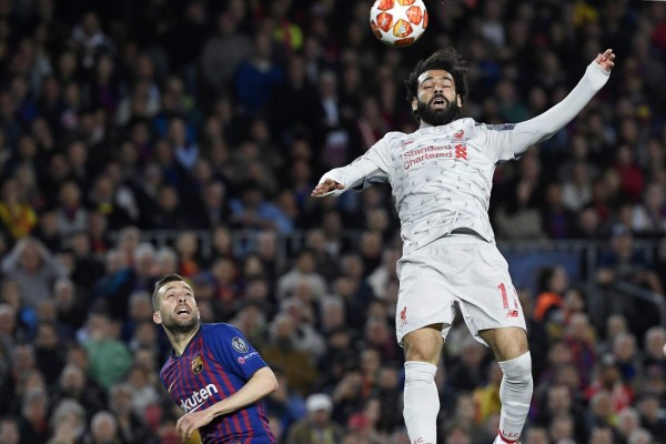 NO SE VIO EN TV: La pelea de Messi, el aficionado infiltrado y el raro gesto de Piqué