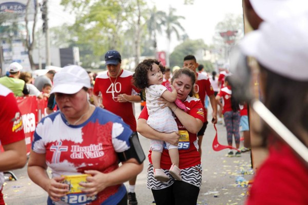 Espectacular jornada atlética en 40 Maratón Internacional de La Prensa