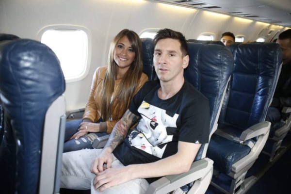 Antonella Roccuzzo, mujer de Messi, se roba miradas camino a la gala del Balón de Oro