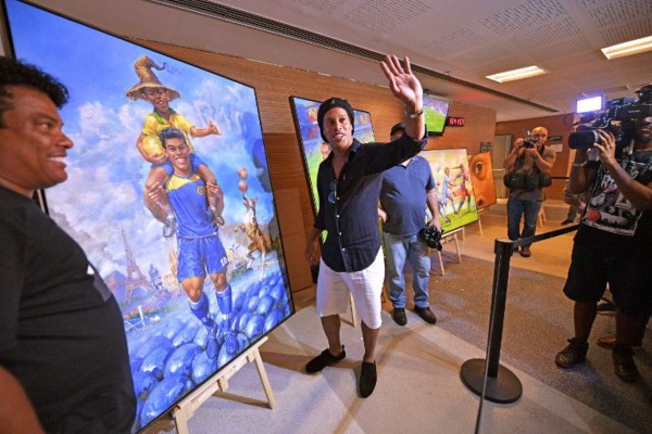 Fotos: El Maracaná inaugura un espectacular tour de la carrera de Ronaldinho