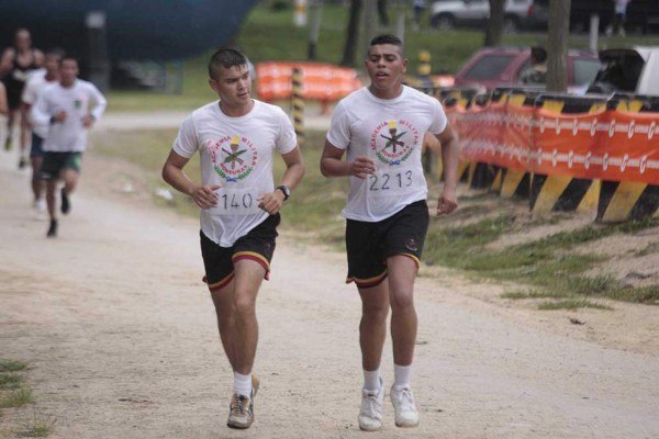 Las mejores imágenes de la Maratón ' Corriendo por la Salud”