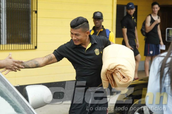 El curioso viaje de Real España a Tegucigalpa, llevaron hasta sus propias cobijas