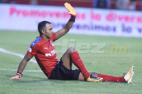 NO VISTE EN TV: ¿Para quién fue? El obsceno gesto de Costly y el reclamo de Claros