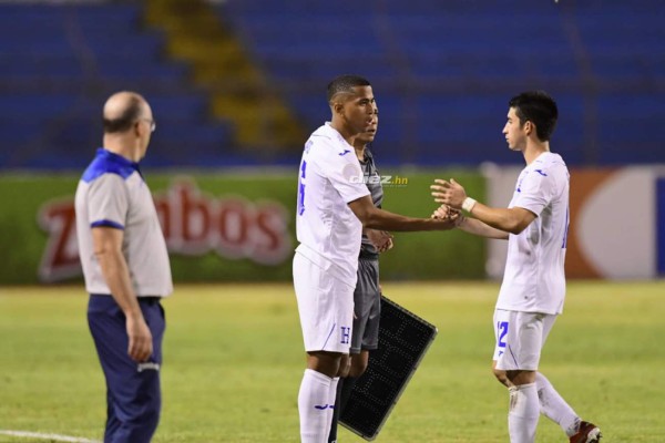 NO VISTE EN TV: Reclamos al árbitro, intercambio de camisas y tristeza trinitense