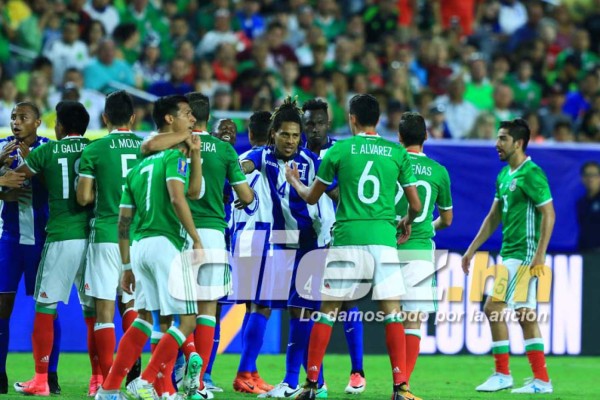 LO QUE NO SE VIO: El barbón, el espontáneo y el sufrimiento de Honduras