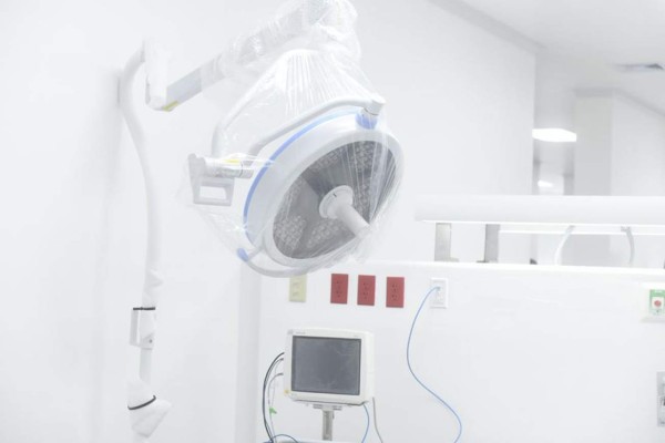 El Salvador inaugura el hospital más grande de Latinoamérica para pacientes con coronavirus