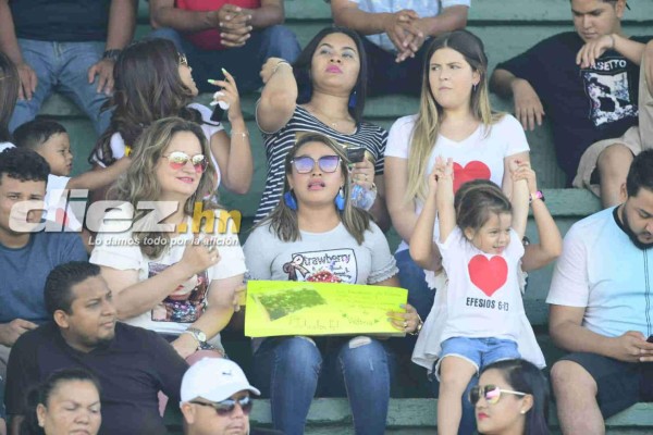¡Solo belleza! Las lindas chicas que adornaron la última fecha del torneo Clausura