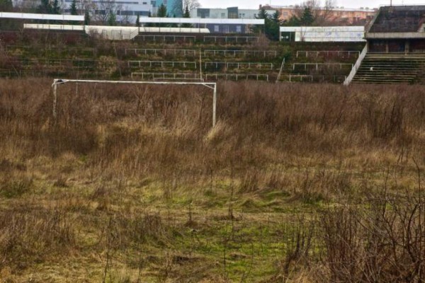 ¡Increíble! Grandes estadios que están totalmente abandonados