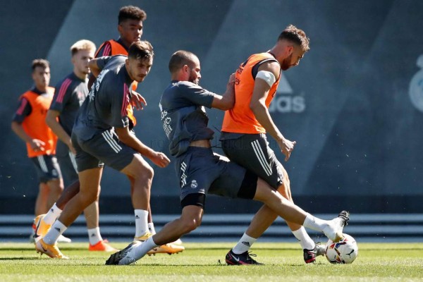 Con dos nuevas novedades y toques de balón: Así fue el entrenamiento del Real Madrid