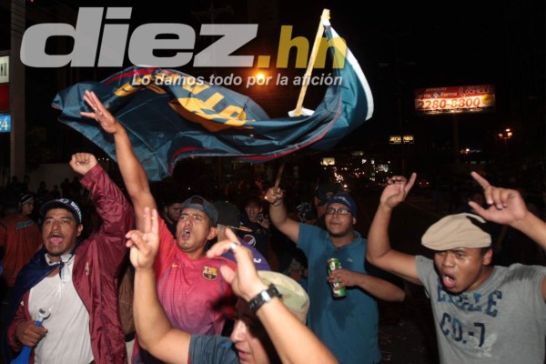 La afición motagüense celebra la #13.