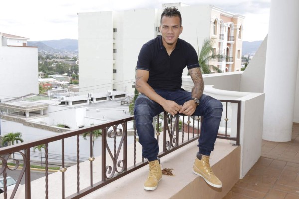 Arnold Peralta se inspiró en el exmadridista 'Guti' para hacerse tatuajes