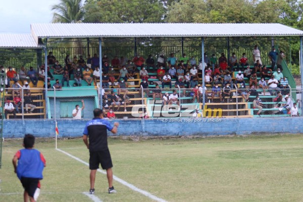 ¡Afición en los muros y fiesta! Las postales que dejó Génesis vs. Victoria en la ida de final del Ascenso