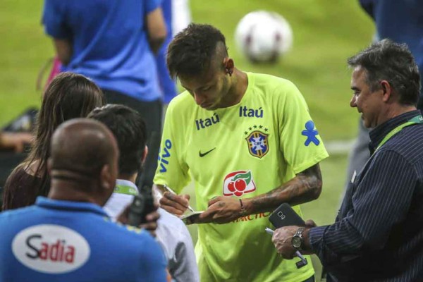 El alegre entrenamiento de Brasil antes de jugar contra Honduras