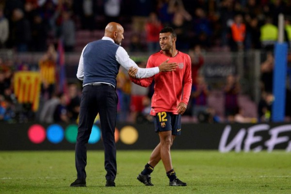 NO VISTE EN TV: El beso de Suárez y así reaccionó Messi y su hijo en el Camp Nou