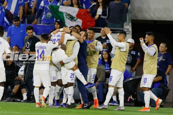 No se vio por tv: La tristeza de El Salvador y el festejo de Curazao y Honduras