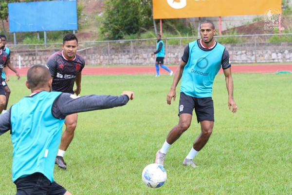 Los 'olvidados' de Coito que no entraron en lista de 40 jugadores de Honduras para el Final Four de Concacaf