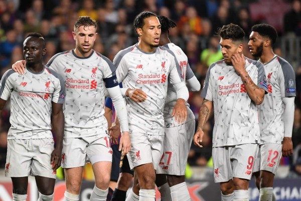 NO SE VIO EN TV: La pelea de Messi, el aficionado infiltrado y el raro gesto de Piqué