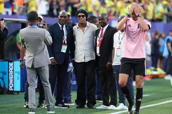 Borraron a Neymar, el haitiano que se llevó la camisa de Vinicius y gesto con Endrick