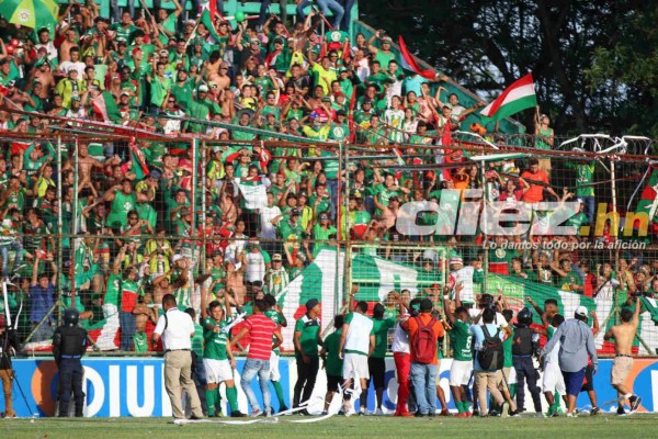 ¡Alegría y tristeza! Así festejó Marathón la clasificación a la final del Clausura