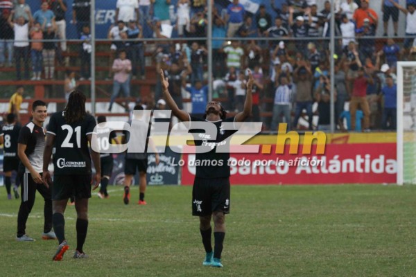 Curiosas: Lágrimas y alegría en el Honduras Progreso; lo que no se vio en el Nacional