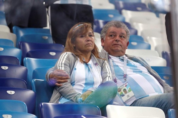 FOTOS: Llanto y desolación de los argentinos tras la derrota contra Croacia
