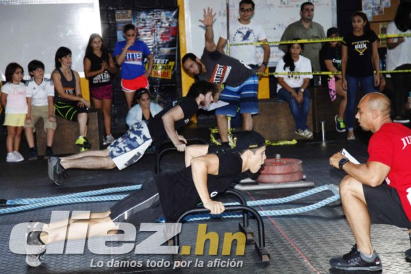 Fuerza y resistencia en el 'Fittest in the box” San Pedro Sula 2015