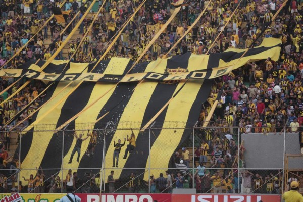 Las 15 fotos que todo aficionado del Real España debe ver