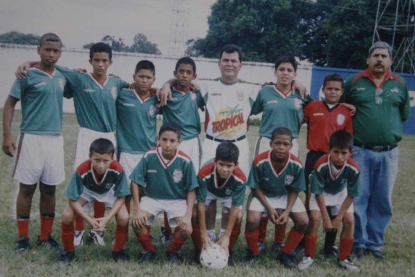 Los 25 años del hondureño Choco Lozano en 18 inolvidables fotos