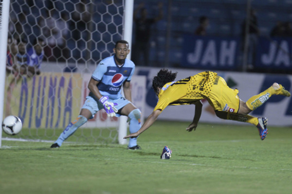 Clásico intenso entre Motagua y Real España
