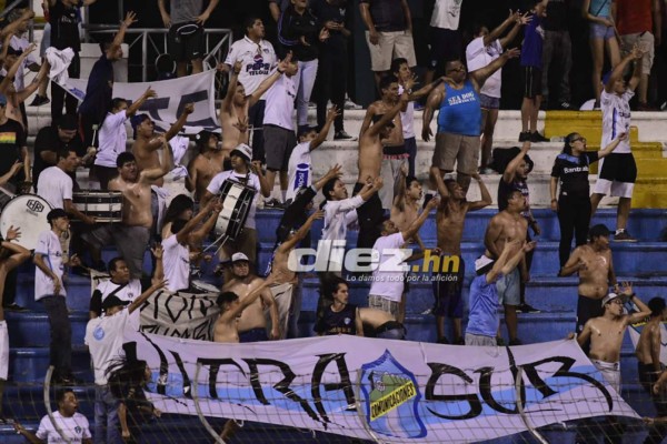 NO VISTE EN TV: Caras tristes en Marathón; festejo chapín en el Olímpico y pleito con Costly