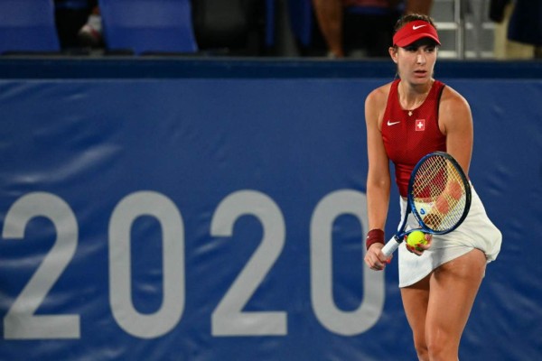 Fotos: Así es la hermosa tenista suiza, Belinda Bencic, quien se bañó de oro en Tokio 2021