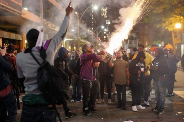 ¡Eufórica y descontrolada! Así fue la celebración de los aficionados de los Raptors en Toronto