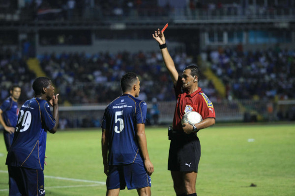 Un sábado de clásicos, goles y baile.