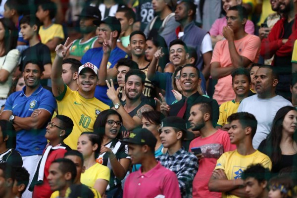 Fotos: Así se la pasan los brasileños y argentinos antes de verse las caras