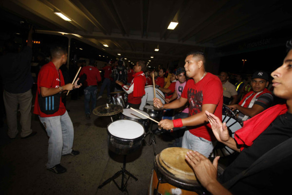 El color en Panamá tras la llegada de Honduras.