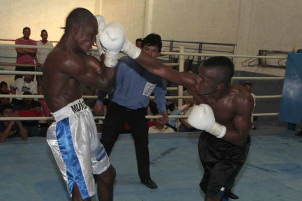 EL 'Muñeco' González pierde su invicto de boxeo