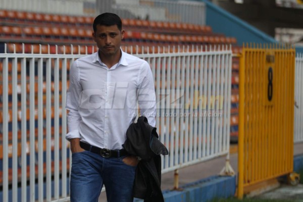 NO VISTE EN TV: ¿Para quién fue? El obsceno gesto de Costly y el reclamo de Claros