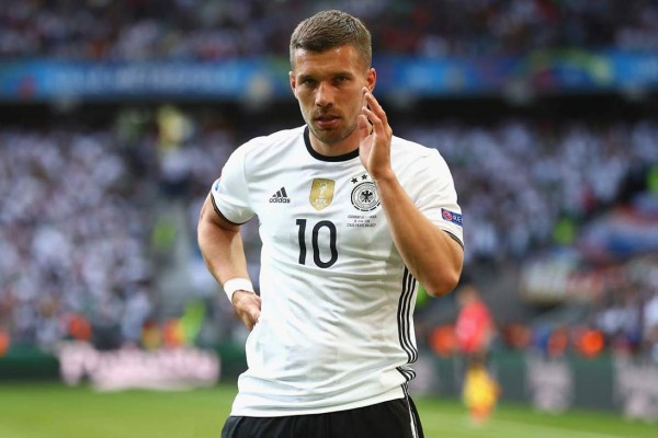 Un centroamericano: Los máximos goleadores de su selección y que siguen batallando