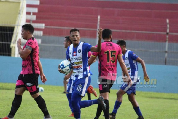 Las dos caras: Alegría y desconsolación de la eliminación del Victoria ante San Juan