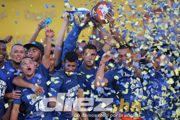 ¡JÚBILO! Los motagüenses se tomaron Puerto Cortés celebrando la copa 14