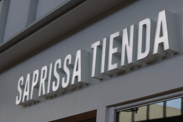 ¿Y los clubes de Honduras? El Saprissa de Costa Rica abre tres nuevas tiendas oficiales