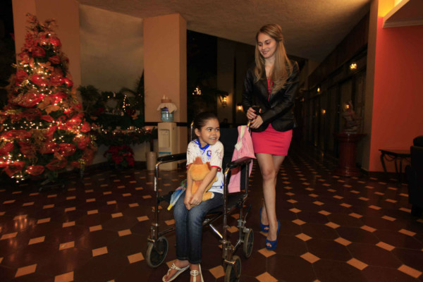 Dania, la niña que emocionó a los merengues.