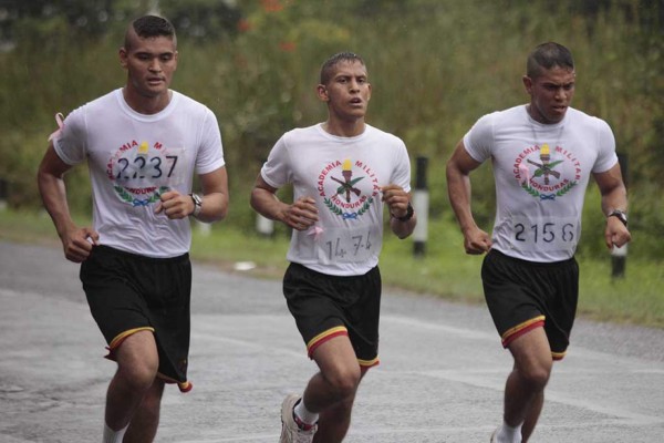Las mejores imágenes de la Maratón ' Corriendo por la Salud”