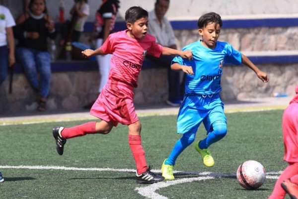 La Súper Liga Claro inició con goleadas en Tegucigalpa